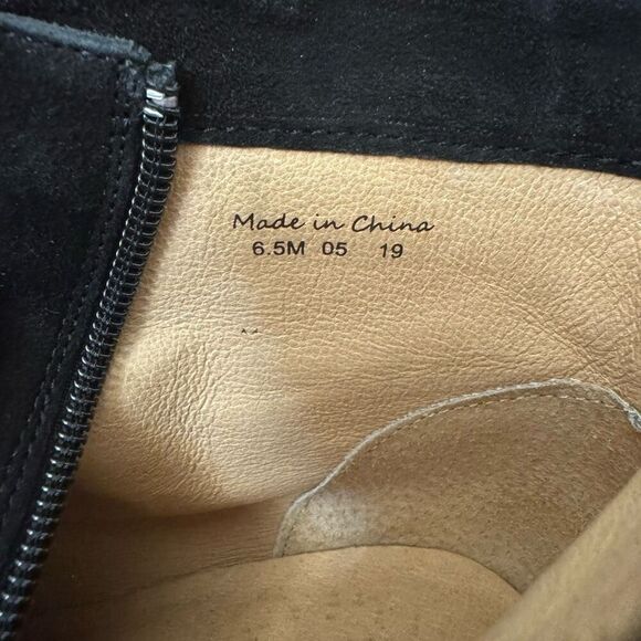 Jack Rogers Izzy Suede Buckle Low Heel Bootie Boots Black Size 6.5 - Picture 7 of 8